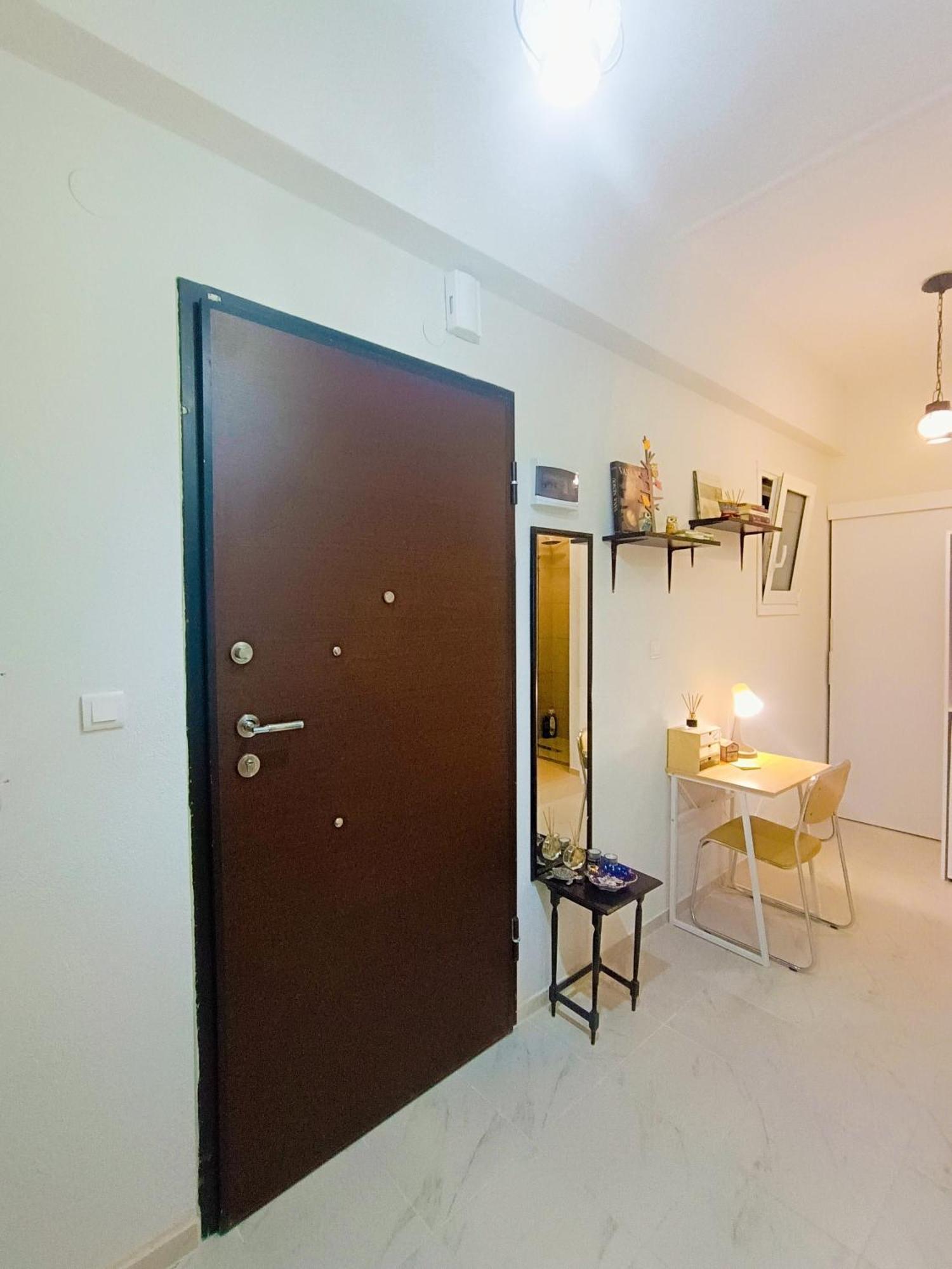 Cozy Apartment In Афіни Екстер'єр фото