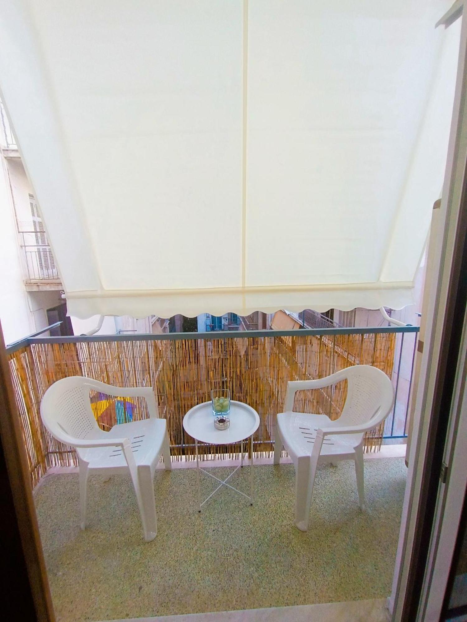 Cozy Apartment In Афіни Екстер'єр фото